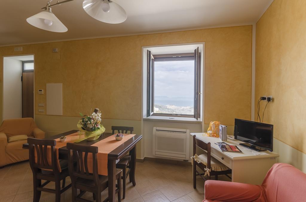 Al Casale Dei Nonni Bed & Breakfast Laureana Cilento Ngoại thất bức ảnh